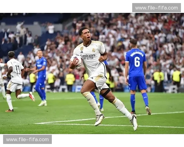 绝杀即史诗:伯纳乌的3-2,如何再次定义了足球的“终极浪漫”? 绝杀即史诗:伯纳乌的3-2,如何再次定义了足球的“终极浪漫”?